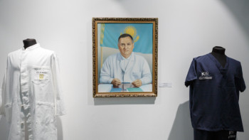 Фотография к новости: Бас травматолог болған Нұрлан Батпеновты еске алуға арналған көрме өтті