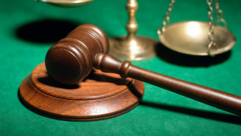 Фотография к новости: Жеке карточкасына жалақыны негізсіз аудара берген есепші сотталды