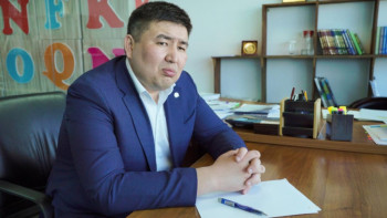 Фотография к новости: Қазақ тілін білетін праймеризге үміткер жеңіске бір табан жақын болады 