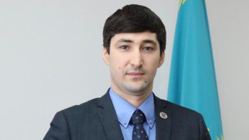 Фотография к новости: Апта сайын жүздеген дерек анықтасақ та, жемқорлық азаймай тұр – Медетов