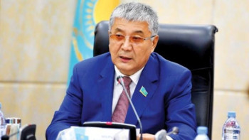 Фотография к новости: Сенатор Асқар Маминге ұсыныс жасады