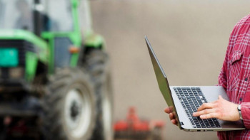 Фотография к новости: Жыл соңына дейін 778 ауылға интернет қосылады – Мусин