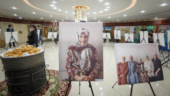 Фотография к новости: «Маманың аты – мама». Елордада ерекше көрме өтіп жатыр