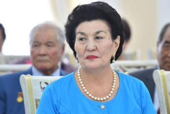 Фотография к новости: Асанғазы: Қазақшаға ыңғайы жоқтарды басы алтын болса да, директорлыққа қоймау керек 