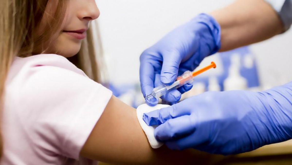 Бекенов: Вакцинаны эпидмаусым басталмай алу маңызды