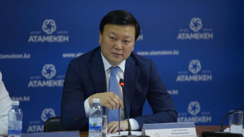 Фотография к новости: Денсаулық сақтау министрі неге БАҚ алдына шықпай жүр?