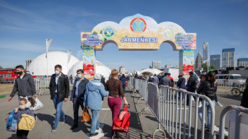Фотография к новости: БҚО мен Жамбыл облысы астанаға қандай өнімдерін әкелді?