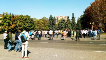 Фотография к новости: Алматыда бейбіт шеру өтіп жатыр 