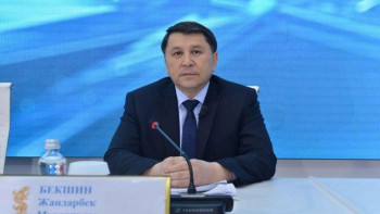 Фотография к новости: Бекшин вакцинадан басқа тұмаудан қорғанудың тәсілін атады