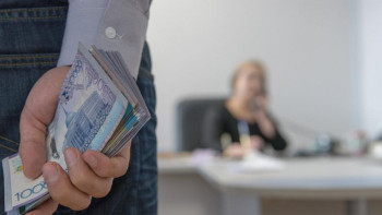 Фотография к новости: Сыбайлас жемқорлық көріністері басым. Сенатор тұрақтандыру қорына шүйлікті