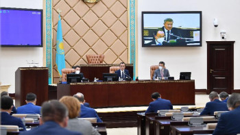 Фотография к новости: Сенат депутаттары заң жобасын Мәжіліске қайтарып жіберді 