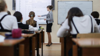 Фотография к новости: Ұстаз мәртебесі. Мұғалімдер жалақысы қанша теңгеге өсті?