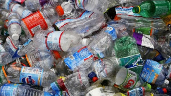 Фотография к новости: Әр қазақстандық жыл сайын қоқысқа 42 кг пластик тастайды