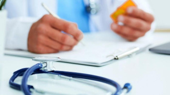 Фотография к новости: Медқызметкерлердің өтемақысы зейнетақы қорындағы қаражаттан төленгені рас па?