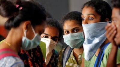Үндістанда коронавирусқа шалдыққандар саны 7 млн-нан асты 