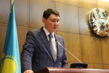 Фотография к новости: Министр бюджетті нақтылау туралы заң жобасын ұсынды 