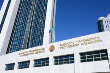 Фотография к новости: Мәжіліс қарыздық еңбекті реттеу бойынша заң жобасын қабылдады 