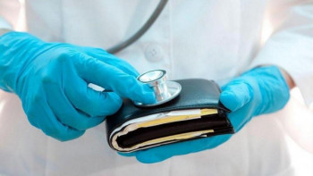 Фотография к новости: Ауыл дәрігерлері неліктен қалалық әріптестеріне қарағанда аз жалақы алады?