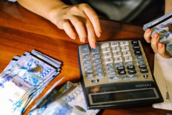 Денсаулыққа зиянды салада жұмыс істейтіндерге үстемеақы төлене ме? 