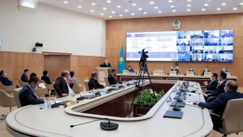 Фотография к новости: Алдағы сайлауда 3 мыңнан астам мәслихат депутаты сайлануы тиіс – Петров 