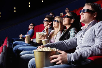 Фотография к новости: Бүгіннен бастап Алматыда кинотеатр жұмысына рұқсат берілді