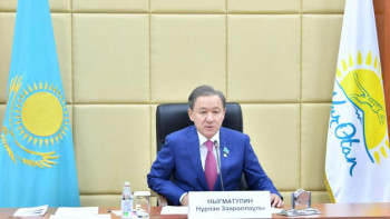 Фотография к новости: Экономист болса, сиыр мен жылқы, тауықты қайдан білсін. Нығматулин вице-министрден емтихан алды