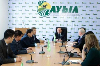 Фотография к новости: «Ауыл» партиясы балаларға арналған арнайы қолдау қаражатын енгізуді ұсынды