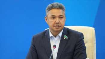 Фотография к новости: Перуашев мемлекеттің атауын өзгерту жайлы ұсыныс жасады