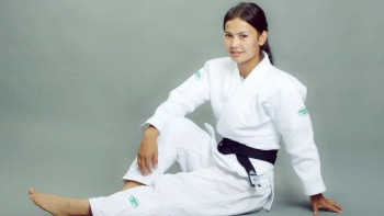 Фотография к новости: Ділбәр Өмірәлиева: Қарсыласыңды иппонға түсіргенде арқаңнан бір жүк түскендей болады