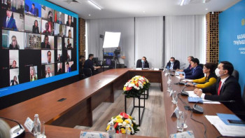 Фотография к новости: Саясаттанушы: Елбасының барлық бастамасы халық игілігіне бағытталған