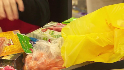 Германия супермаркеттерінде пластикалық пакеттерге тыйым салынады