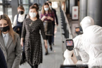 Фотография к новости: Соңғы екі айда елордаға шетелден 35 мыңнан астам адам келген