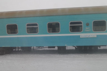 Фотография к новости: Пойызда шыққан өрттен зардап шеккендер арасында 10 жасар бала болған