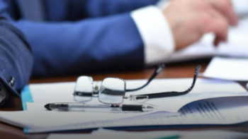 Фотография к новости: Парламентте  өлім жазасының күшін жоюға бағытталған халықаралық хаттама қаралуда 