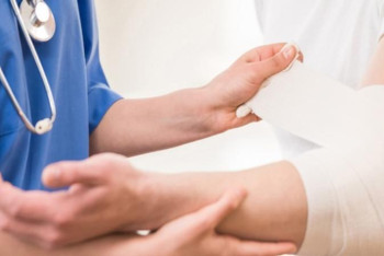 Фотография к новости: Азамат сақтандырылмаған болса да, травмотолог қызметі тегін көрсетіледі – дәрігер 