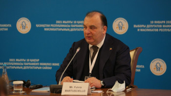 Фотография к новости: ЕО комиссиясы: Қазақстан қауіпсіз сайлау өткізудің үлгісін көрсетті