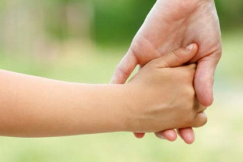 Фотография к новости: Дауыс беруге бала ертіп келуге тыйым салынады