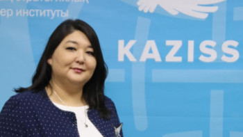 Фотография к новости: Бүгінгі реформалар партиялық жүйені эволюциялық дамытуға арналған – сарапшы