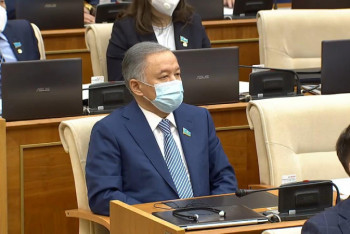 Фотография к новости: Мәжіліс депутаттары палата спикеріне Нұрлан Нығматулинді ұсынды 