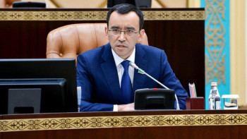 Фотография к новости: Әшімбаев қоғамда шу болмас үшін заңдарды қалай қабылдау керектігін айтты 