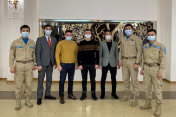 Фотография к новости: Мұз құрсауынан балаларды құтқарған 3 батыр марапатталды