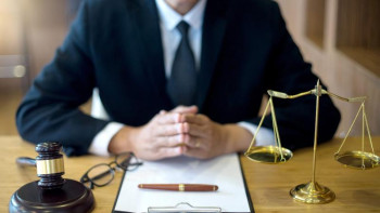 Фотография к новости: 4 мың әлеуметтік осал топтағы азамат өтеусіз заң көмегін алды – Әмірғалиев 