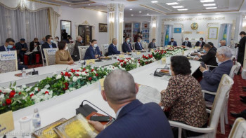 Фотография к новости: Сарапшылар «Ер Едіге» жырының тарихи маңызы туралы айтты  