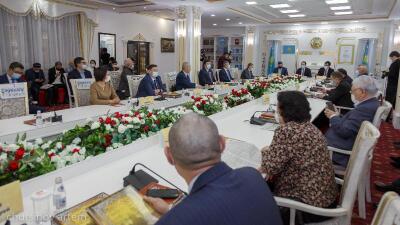 Сарапшылар «Ер Едіге» жырының тарихи маңызы туралы айтты  