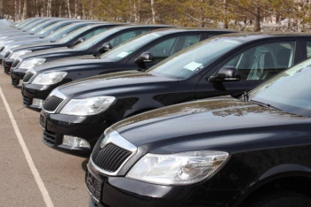 Фотография к новости: Тоқаев шенеуніктердің көліктерін алып қоюды тапсырды