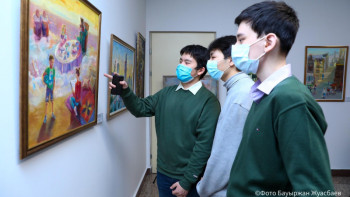 Фотография к новости: Елордада жас қылқалам шеберлерінің көрмесі ашылды