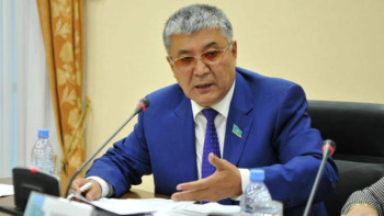 Фотография к новости: Халықаралық талаптарға сай әліпби болады – сенатор