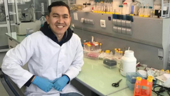 Фотография к новости: Қазақстандық ғалым 15 минутта коронавирусты анықтайтын экспресс-тест жасап шықты