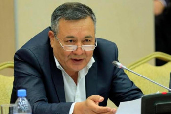 Фотография к новости: Латын графикасына ауысу не үшін керек? – Дос Көшім жауап берді