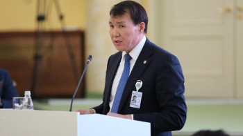 Фотография к новости: Шпекбаев бюджет қаржысын жымқырған арсыз шенеуніктер туралы айтты